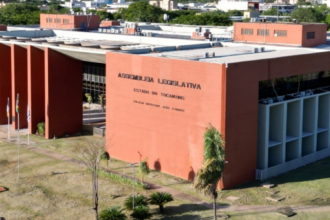 aleto-deve-comprovar-cumprimento-de-decisao-que-limita-numero-de-comissionados