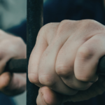 justica-atende-pedido-do-mpto-e-converte-em-preventiva-prisao-de-homem-que-agrediu-ex-companheira-e-bebe