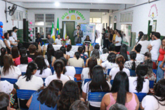 mpto-promove-ciclo-de-palestras-sobre-gravidez-precoce-e-orienta-mais-de-100-estudantes-em-araguacu