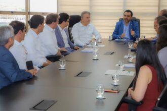 governador-wanderlei-barbosa-e-brk-discutem-investimentos-e-tarifa-social-para-mais-de-400-mil-pessoas