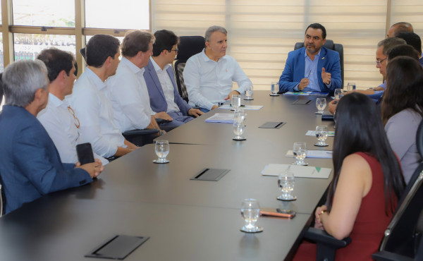 governador-wanderlei-barbosa-e-brk-discutem-investimentos-e-tarifa-social-para-mais-de-400-mil-pessoas