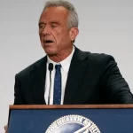 “nao-tenho-medo-de-germes.-eu-cheirava-cocaina-em-tampas-de-sanitarios”