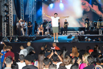 governo-do-tocantins-abre-carnapraca-com-reforco-de-incentivo-ao-turismo,-a-cultura-e-ao-desenvolvimento-economico