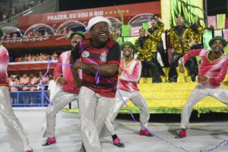 tv-brasil-transmite-desfile-das-escolas-de-samba-da-serie-prata-do-rio