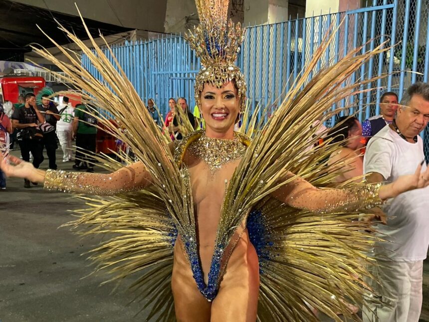 fantasia-de-quase-r$-200-mil:-vanessa-rangeli-aposta-em-brilho-e-efeito-surpresa-como-rainha-da-academicos-de-niteroi