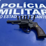 pmto-prende-suspeitos-por-porte-ilegal-de-arma-de-fogo-e-posse-de-drogas-em-araguaina