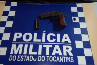 homem-e-preso-pela-pm-por-porte-ilegal-de-arma-de-fogo-e-ameaca-em-araguaina