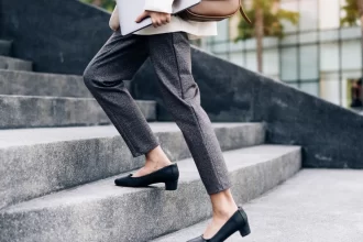 ficar-sem-folego-ao-subir-escadas-e-normal-ou-sinal-de-alerta?