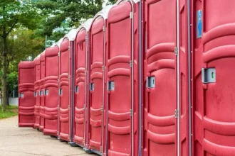 folioes-de-sp-enfrentam-falta-de-banheiro,-fila-e-sujeira-em-bloco-no-ibirapuera