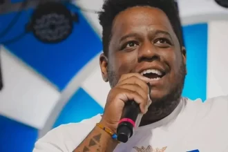 carnavalesco-da-portela-pede-demissao-apos-problemas-em-desfile