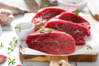 esta-e-a-unica-coisa-que-nunca-deve-fazer-antes-de-cozinhar-carne