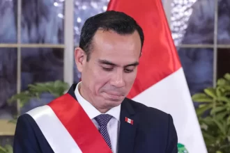 congresso-do-peru-derruba-presidente-e-declara-cargo-vago-as-vesperas-das-eleicoes