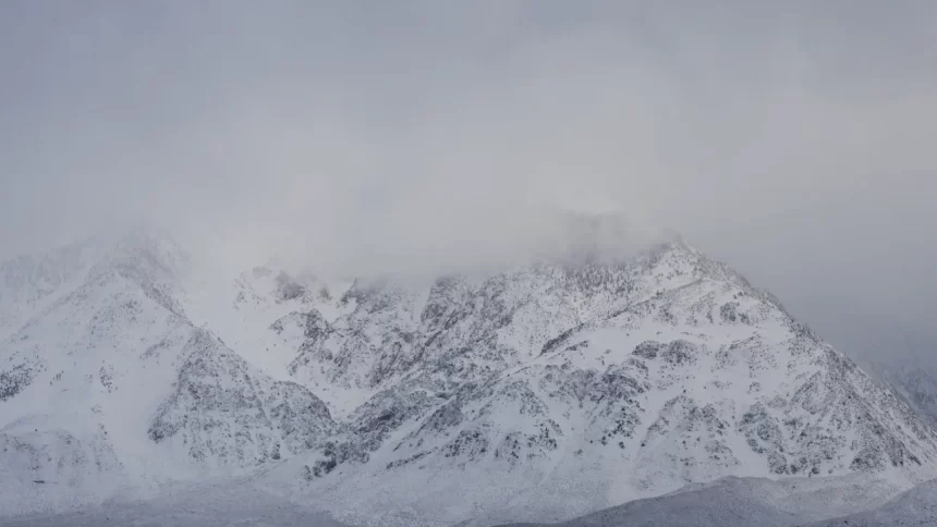avalanche-na-california-deixa-10-esquiadores-desaparecidos