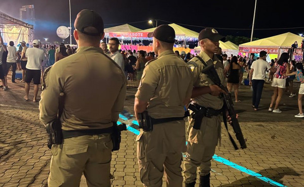 foragido-da-justica-e-preso-pela-pm-durante-policiamento-no-circuito-de-carnaval-em-porto-nacional