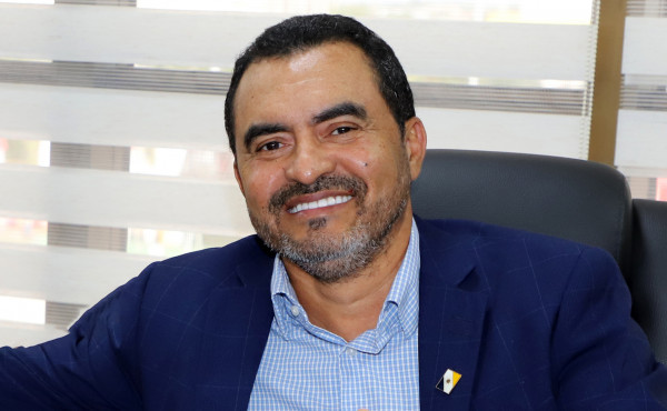 governador-wanderlei-barbosa-entrega-equipamentos-para-a-seguranca-publica-em-palmeiropolis-nesta-sexta-feira,-20