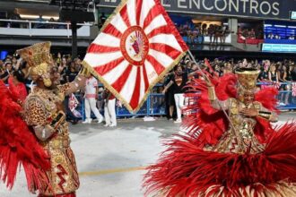 uniao-de-marica-vence-serie-ouro-e-sobe-para-elite-do-carnaval-no-rio