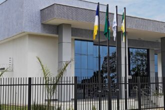 a-pedido-do-mpto,-liminar-obriga-gurupi-a-retomar-areas-publicas-na-avenida-francisco-orellana