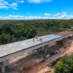 governo-do-tocantins-avanca-nas-obras-da-ponte-caracol,-no-jalapao,-com-75%-de-execucao-e-entrega-prevista-para-abril