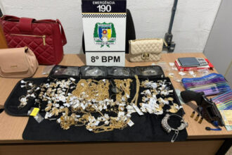 trabalho-conjunto-da-pmto-e-pmpa-leva-a-prisao-de-casal-e-recuperacao-de-r$-550-mil-em-joias