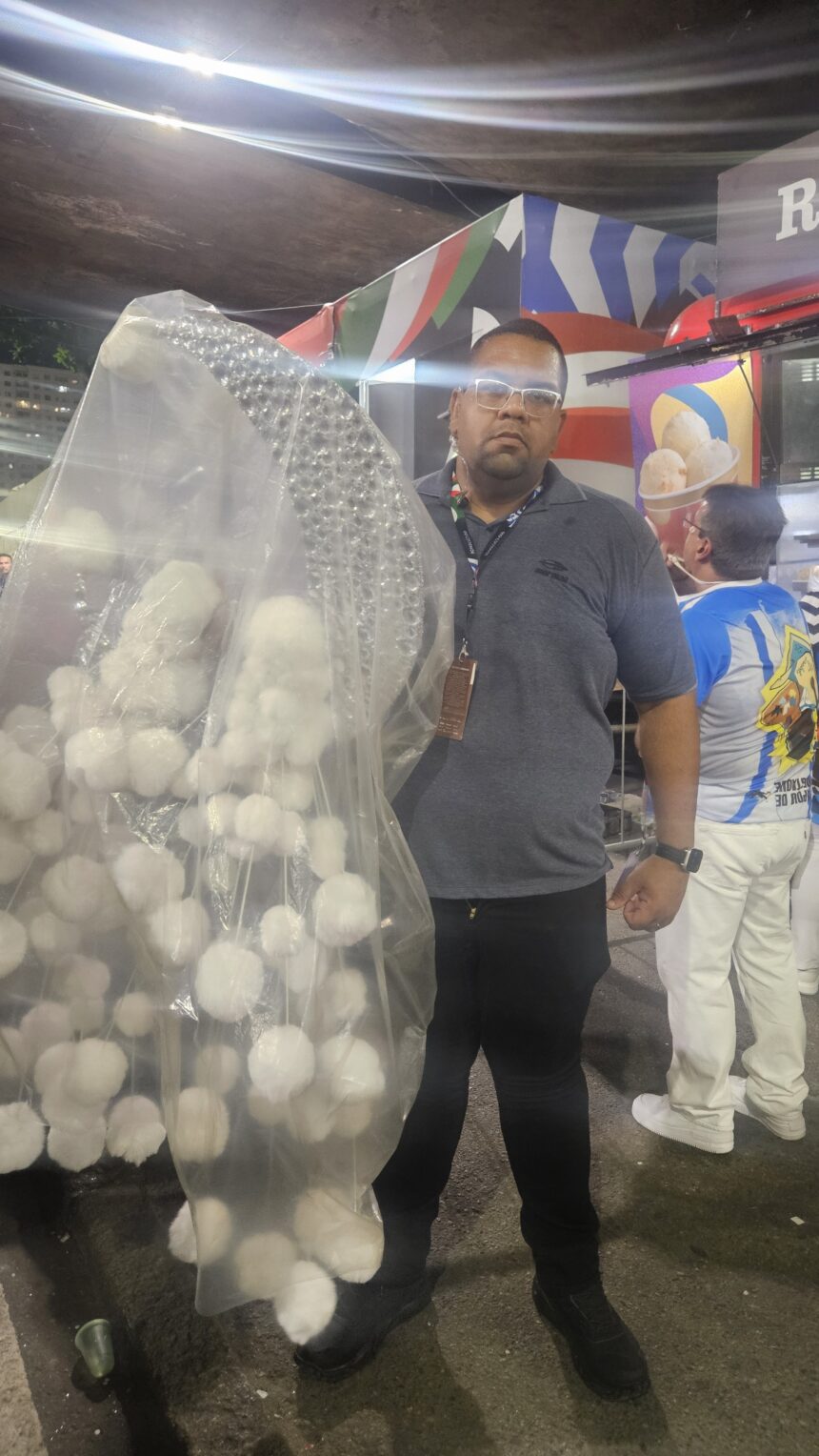 peca-polemica-do-carnaval,-o-costeiro-pode-ser-a-parte-mais-cara-da-fantasia-e-precisa-ate-de-seguranca