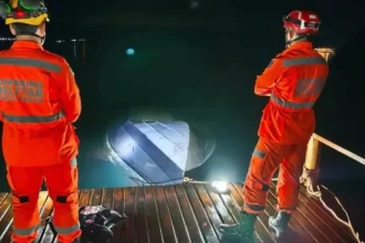 lancha-colide-com-pier-e-seis-pessoas-morrem-na-divisa-entre-sp-e-mg