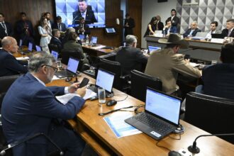 cpmi-do-inss:-ausencia-de-vorcaro-provoca-revolta-entre-parlamentares