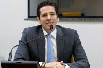 olyntho-quer-proibir-protesto-de-contas-de-luz-com-valores-abaixo-de-um-salario