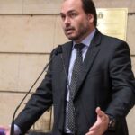 carlos-bolsonaro-volta-a-ser-investigado-por-suspeita-de-rachadinha