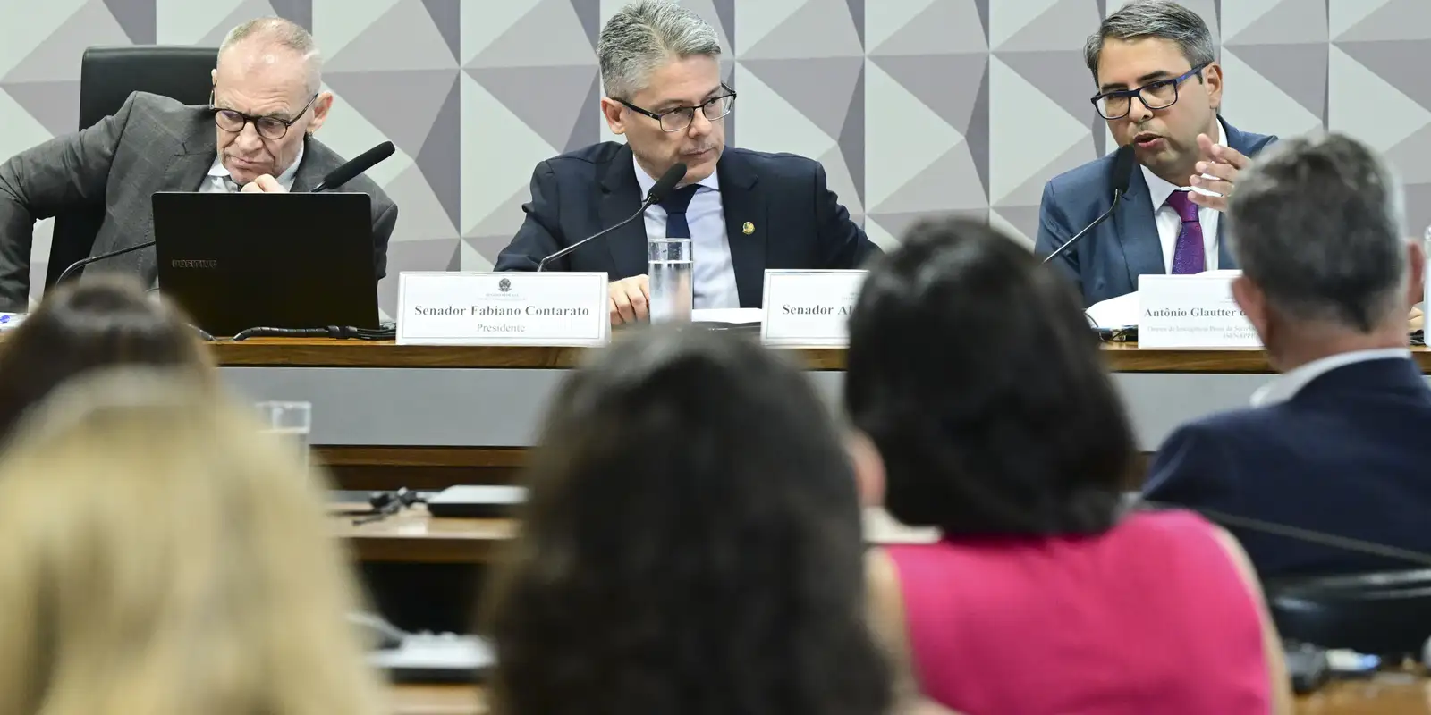 cpi-do-crime-organizado-aprova-convites-para-ouvir-ministros-do-stf