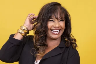 solange-couto-diz-que-samira-nasceu-de-‘sarro-de-trem’-e-causa-revolta-nas-redes-sociais