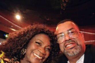 zeze-motta-fala-sobre-o-namoro-aos-81-anos:-‘sigo-ativa-e-apaixonada’