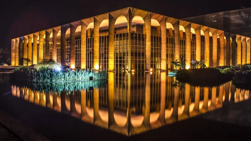 itamaraty-alerta-que-brasileiros-tem-sido-aliciados-para-trabalho-escravo-na-asia