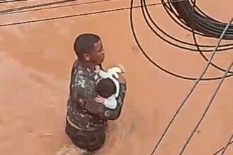 “eu-so-fui”:-ex-soldado-salva-crianca-de-inundacao-em-juiz-de-fora
