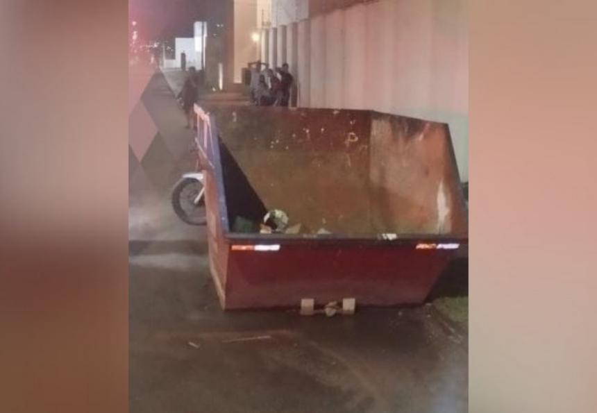 motociclista-morre-apos-bater-em-container-em-araguaina