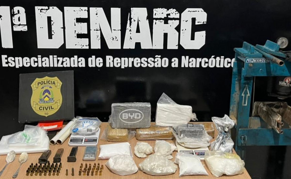 em-palmas,-policia-civil-desarticula-laboratorio-de-refino-de-drogas,-prende-traficante-e-apreende-arma-de-fogo-e-grande-quantidade-de-entorpecentes-–-ssp-to