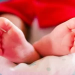 pais-sao-presos-por-suspeita-de-violencia-e-abuso-contra-bebe