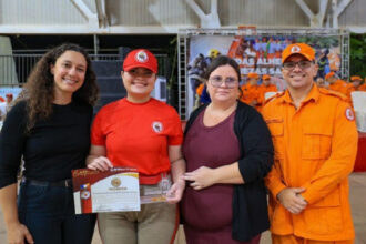 formatura-do-proebom-emociona-familias-e-transforma-a-vida-de-jovens-participantes-–-bombeiros-to