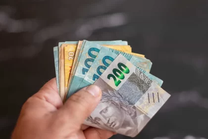 chuva-de-dinheiro!-4-signos-vao-ter-a-carteira-cheia-antes-do-mes-acabar