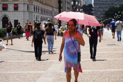 sao-paulo-deve-ter-tempo-seco-e-calor-de-ate-32°c-nesta-terca-(24)