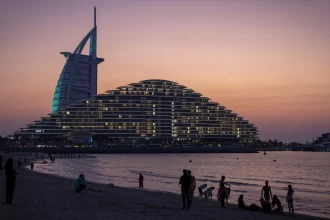 brasileira-em-navio-de-cruzeiro-relata-tensao-em-dubai