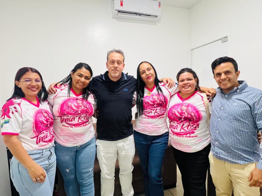 deputado-dr.-danilo-recebe-integrantes-do-traia-rosa-e-conhece-o-protagonismo-da-mulher-na-pesca