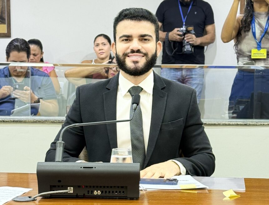 leo-apresenta-pl-para-viabilizar-a-instalacao-de-pontos-de-recarga-para-veiculos-eletricos-no-to