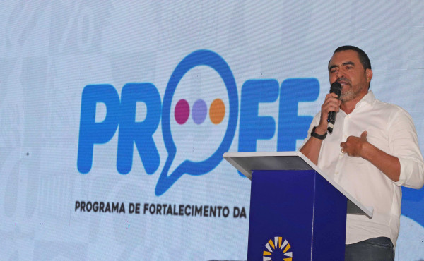 no-bico-do-papagaio,-governador-wanderlei-barbosa-premia-escolas-e-anuncia-investimentos-na-educacao-nesta-quinta-feira,-26-–-secom-to