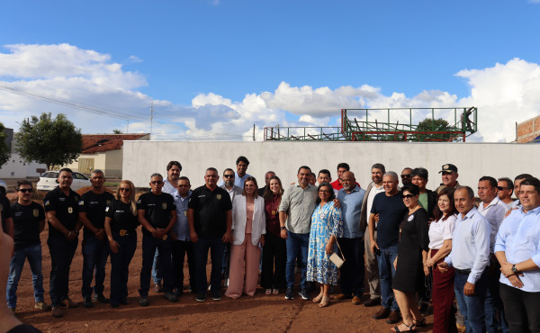 secretaria-da-seguranca-publica-e-prefeitura-de-formoso-do-araguaia-firmam-doacao-de-terreno-para-construcao-da-nova-sede-da-84a-delegacia-de-policia-–-ssp-to