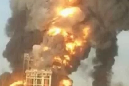 principal-refinaria-do-bahrein-pega-fogo-apos-ataque-do-ira