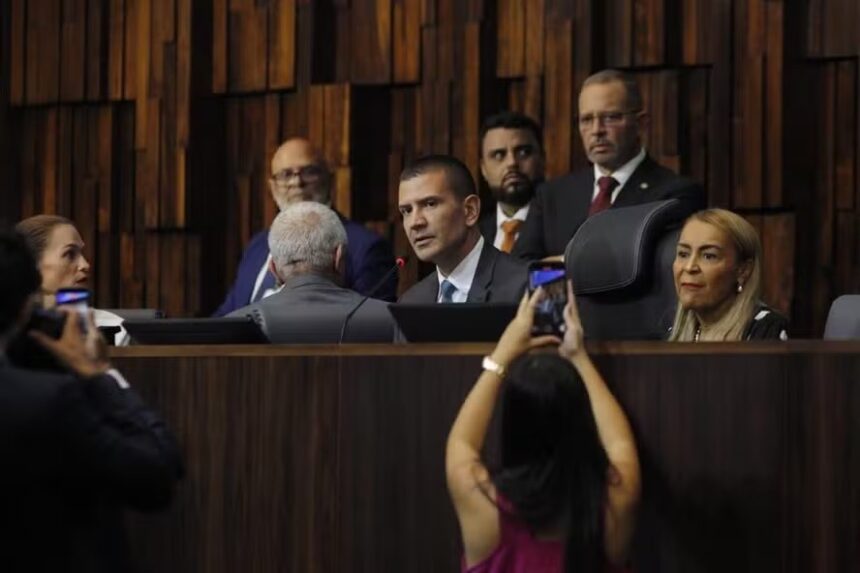 eleito-em-votacao-anulada,-douglas-ruas-diz-que-decisao-da-justica-‘deve-e-sera-cumprida’-e-projeta-nova-disputa-na-alerj