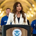 trump-demite-secretaria-de-seguranca-interna,-kristi-noem