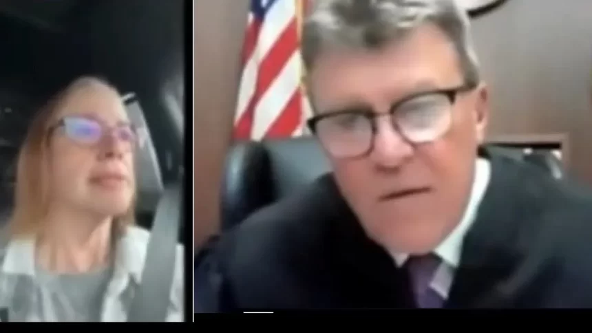 mulher-entra-em-audiencia-dirigindo,-mente-e-leva-bronca-de-juiz;-veja