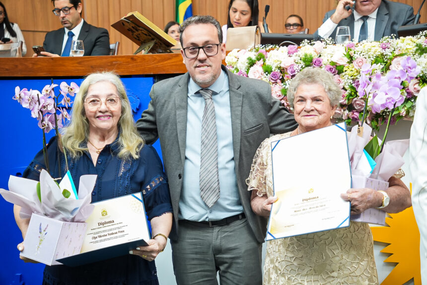 deputado-dr.-danilo-alencar-homenageia-pioneiras-de-paraiso-em-sessao-solene-na-aleto
