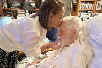 julia-almeida-relata-ultimos-anos-do-pai,-manoel-carlos,-e-a-convivencia-com-parkinson